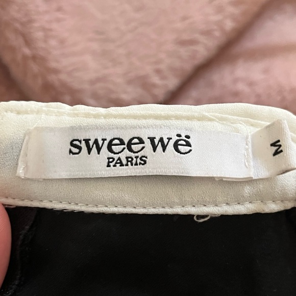 Designer Parisian dress. Bought at Bayview Mall. - Picture 3 of 5